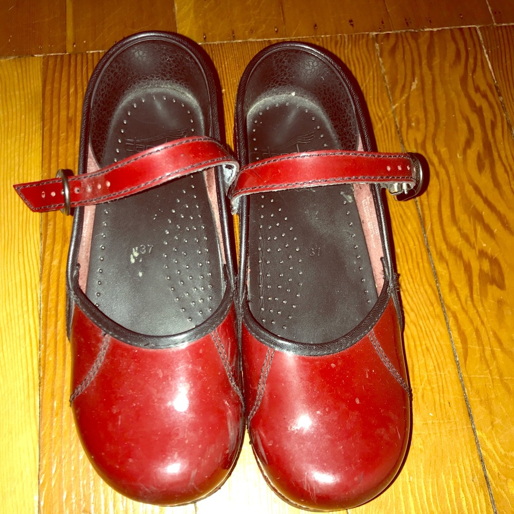 Dansko size 37  or 7